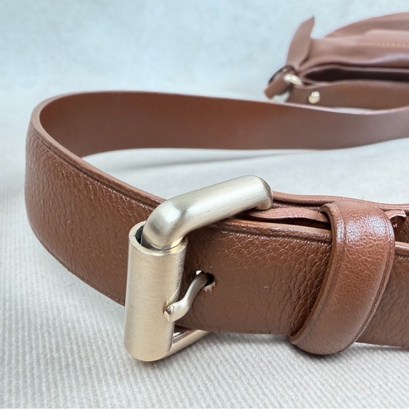 Longchamp Brown Pebbled Leather Crossbody / Shoulder Bag | Adjustable Strap - Picture 15 of 17